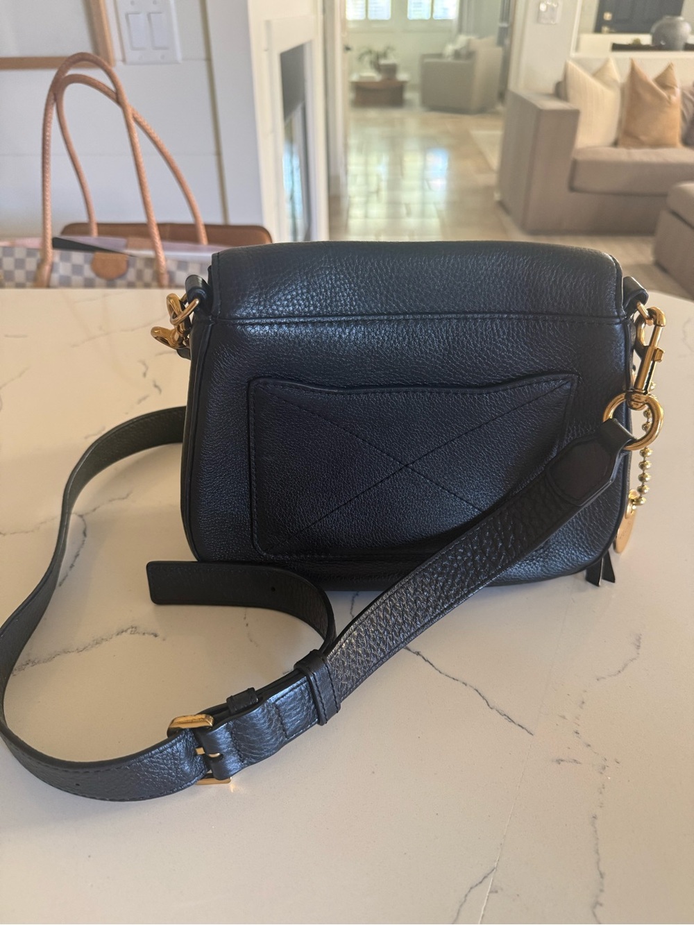 Marc Jacobs Black Leather Recruit Saddle Crossbody with Gold Hardware - Picture 5 of 7